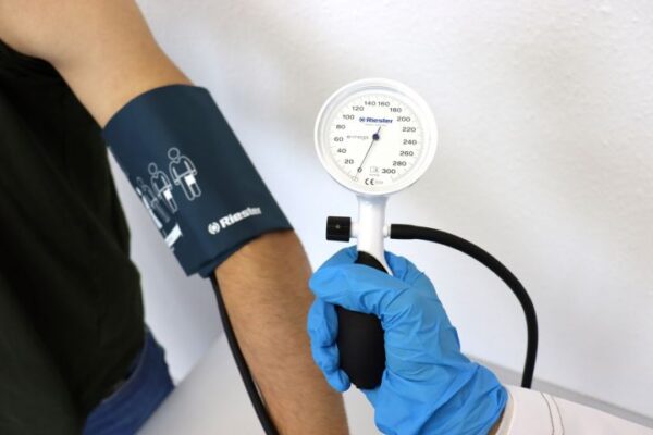 e-mega® Sphygmomanometer - Image 2